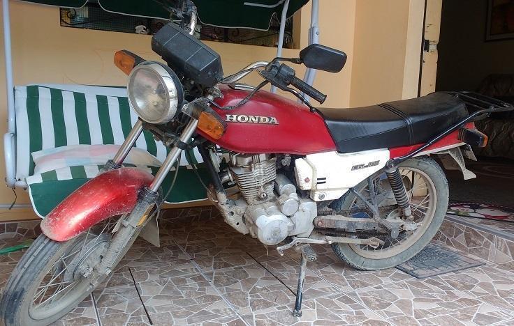 Moto Honda CGL 125