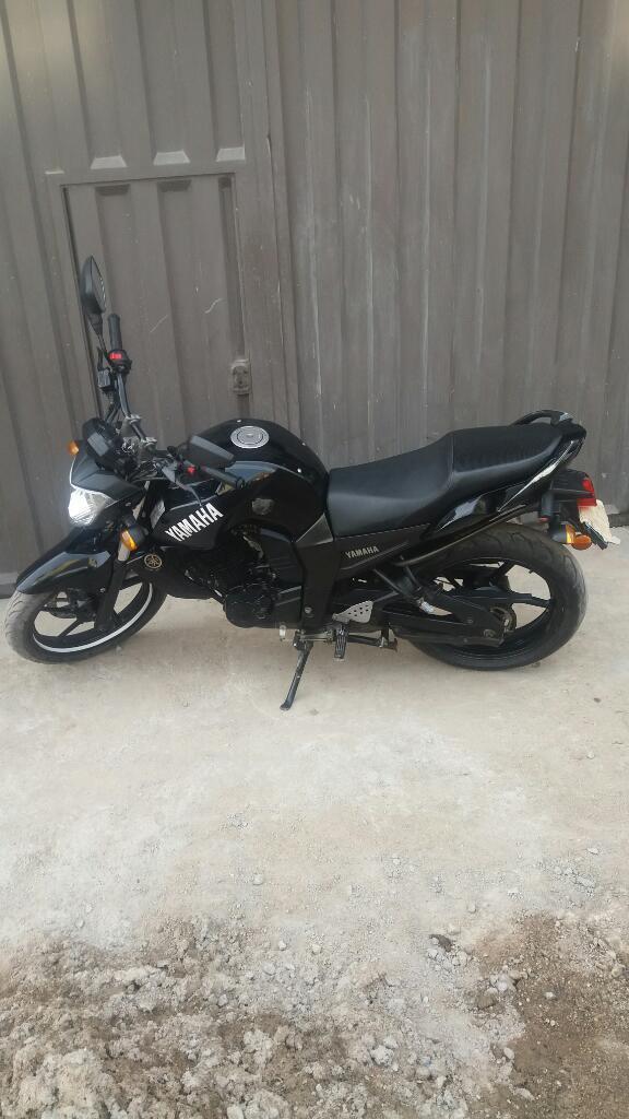 Vendo Moto Yamaha Fz