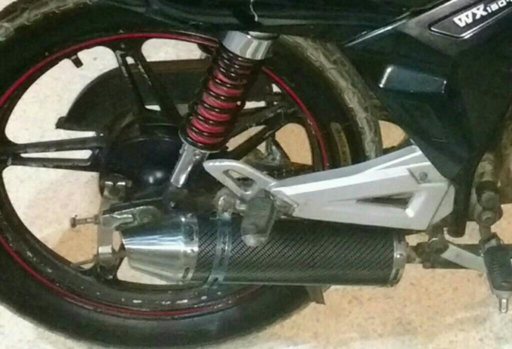 Vendo Mi Moto por Motivo de Estudios