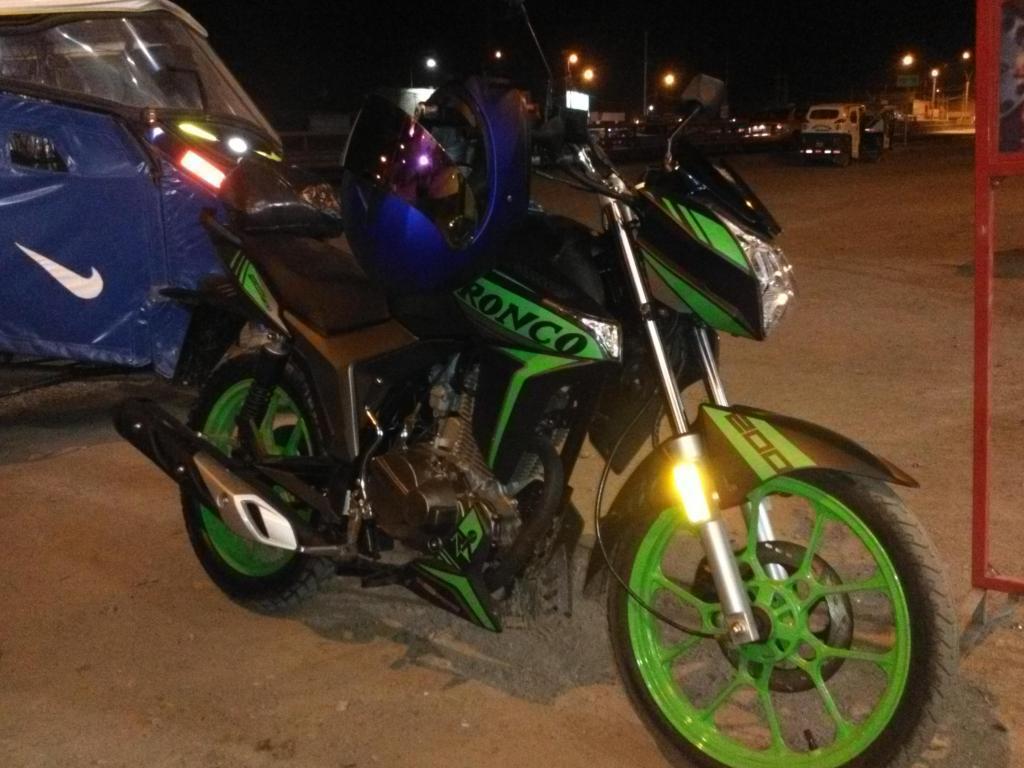 Moto ronco agresor 200 del 2016 con soat asta el otro año