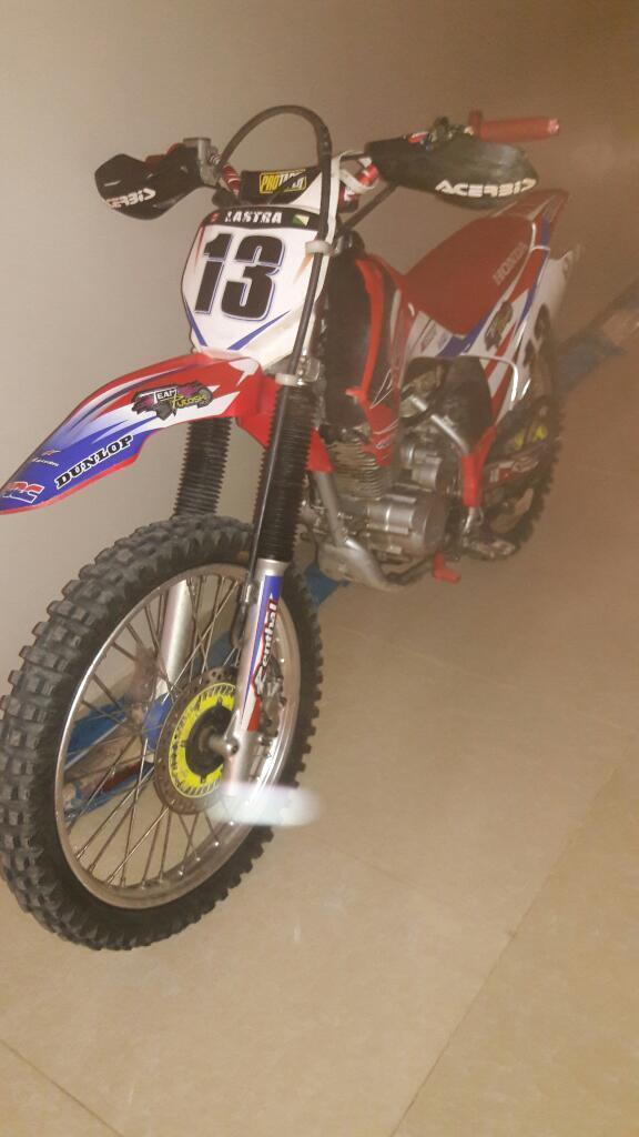 Vendo Moto Honda Crf 230