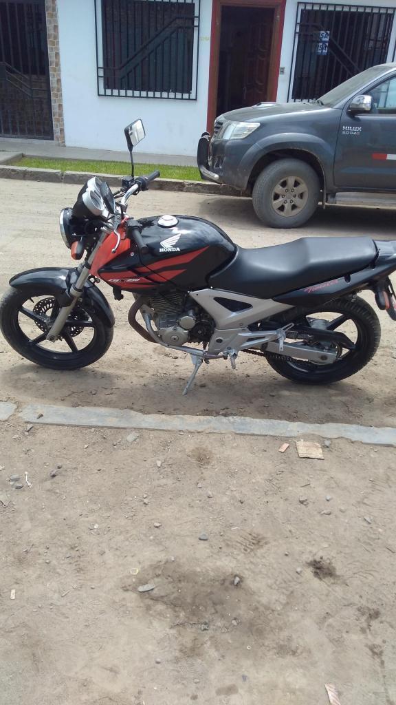 OCASION VENDO MI HONDA CBX 250 TWISTER