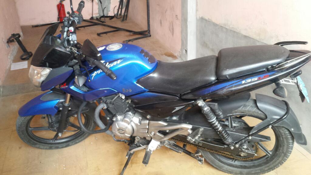 Vendo Moto Pulsar Bajaj 135