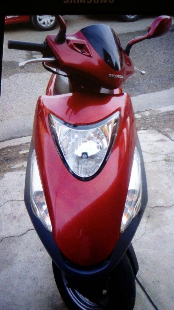 Moto Honda Elite