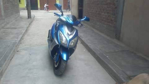 Se vende moto Italika