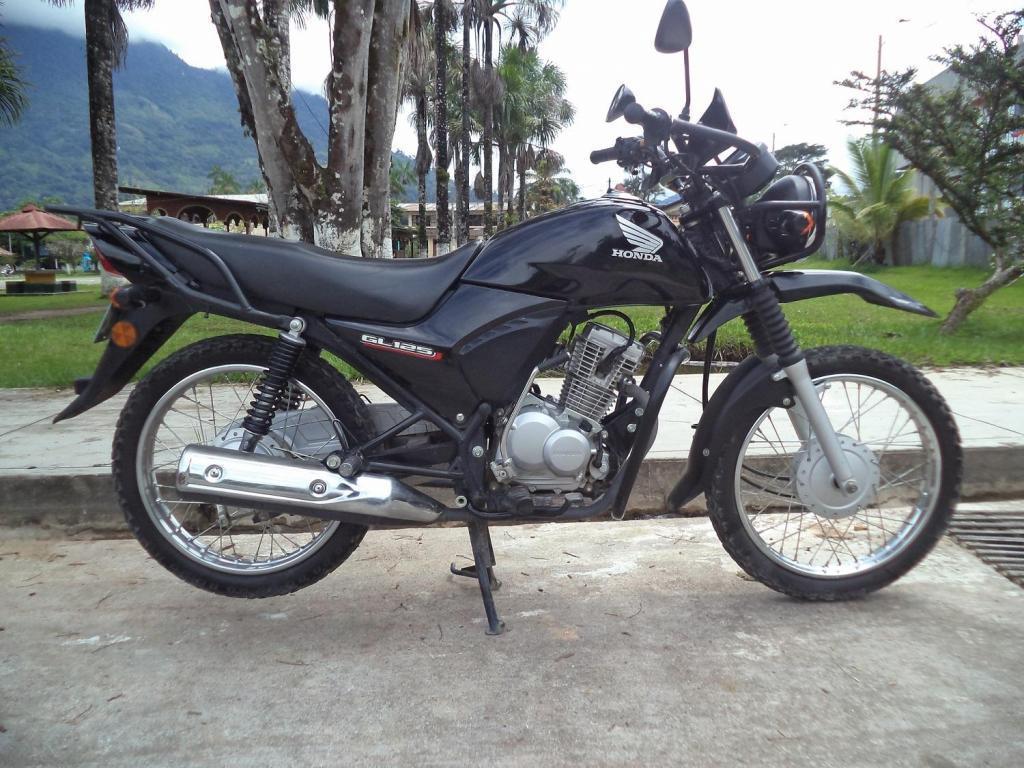 OCASION , HONDA GL 125 , EXCELENTE ESTADO , AÑO 2015