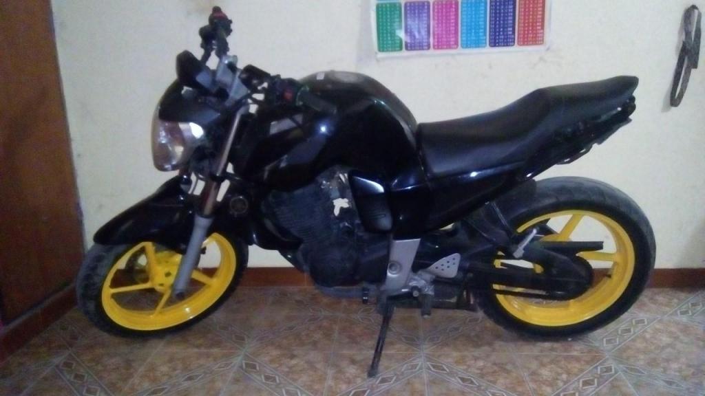 MOTO YAMAHA FZ16