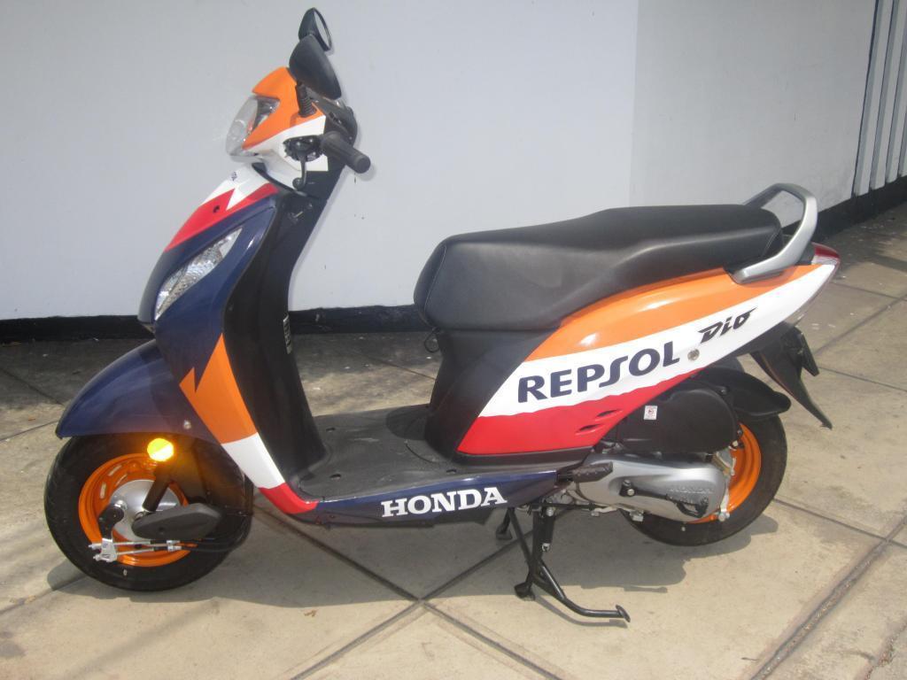Vendo Moto Scooter Honda Dio Rojo ST