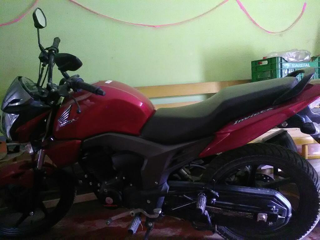 Vendo Moto Lineal Marca Honda Semi Nuevo