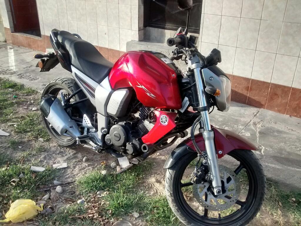 Yamaha Fz16 Motor 9/10 + Casco Lujo