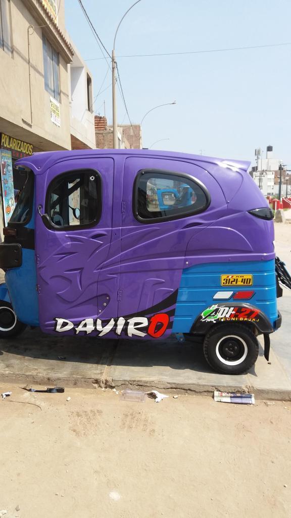 vendo moto marca bajaj torito pocos meses de uso. llamar al 943795787