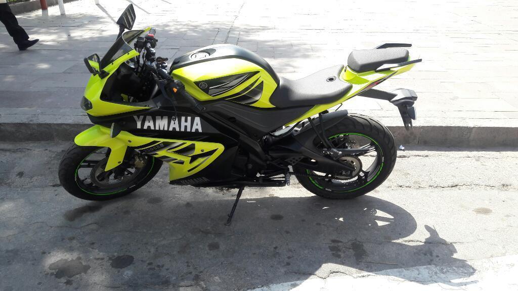 Vendo Moto.deportiva Replica Yamaha
