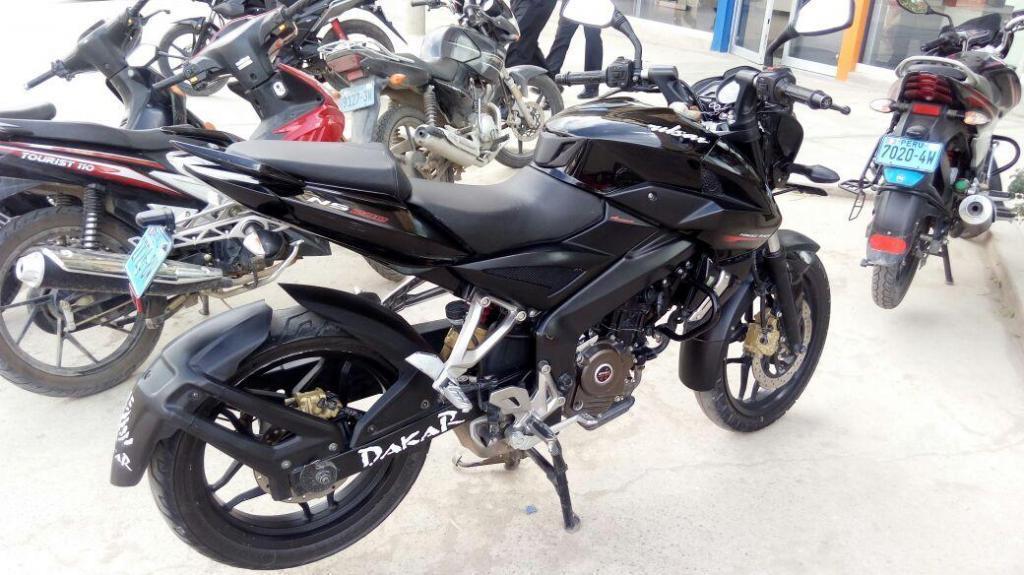 VENDO PULSAR NS 200 CON 7 MESES DE USO 2016