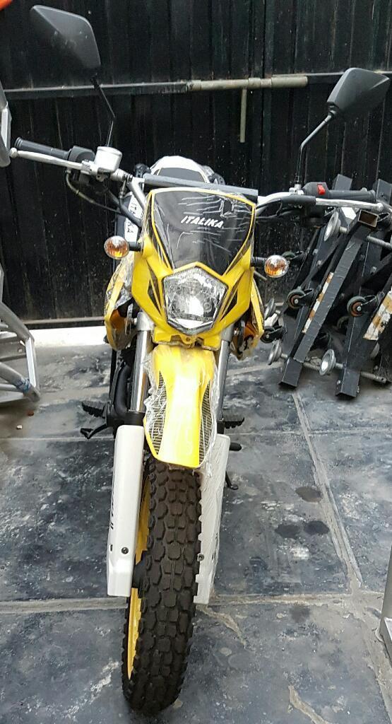 Remato Moto Nueva, sin Soat !