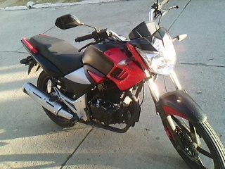 vendo moto italika ft180 por deudas del 1 al 10 esta en un 8 a 2700