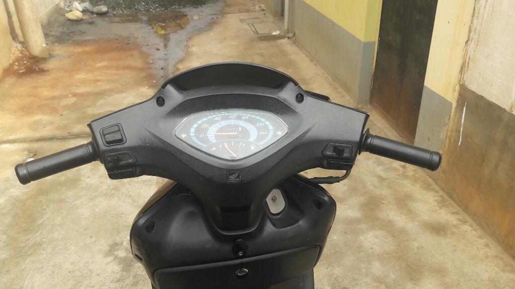 Vendo Moto Lineal Marca Honda