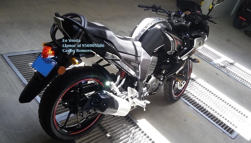 Motocicleta Yamaha Fazer