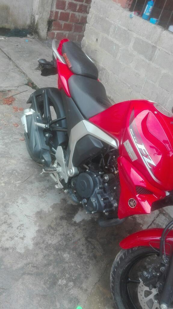 Vendo Moto Yamaha Fz