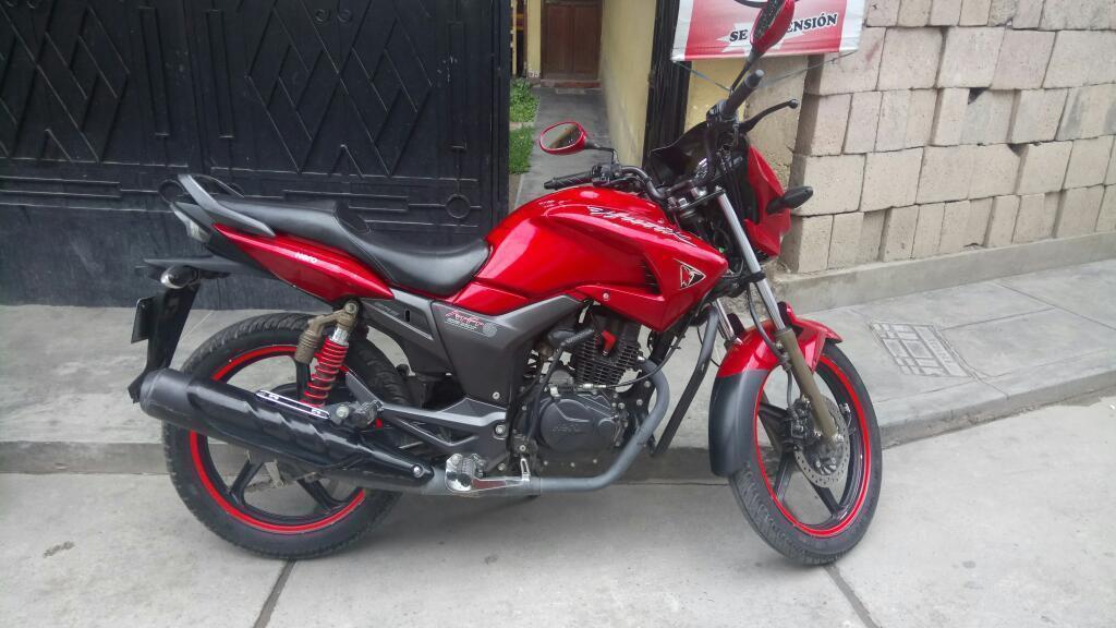 Vendo Moto Hero Hunk 2015