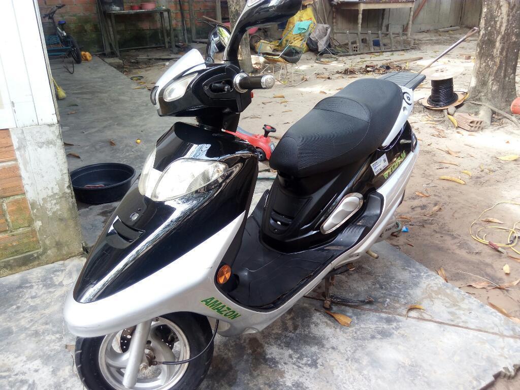 Moto Lineal 125 Modelo Scooter