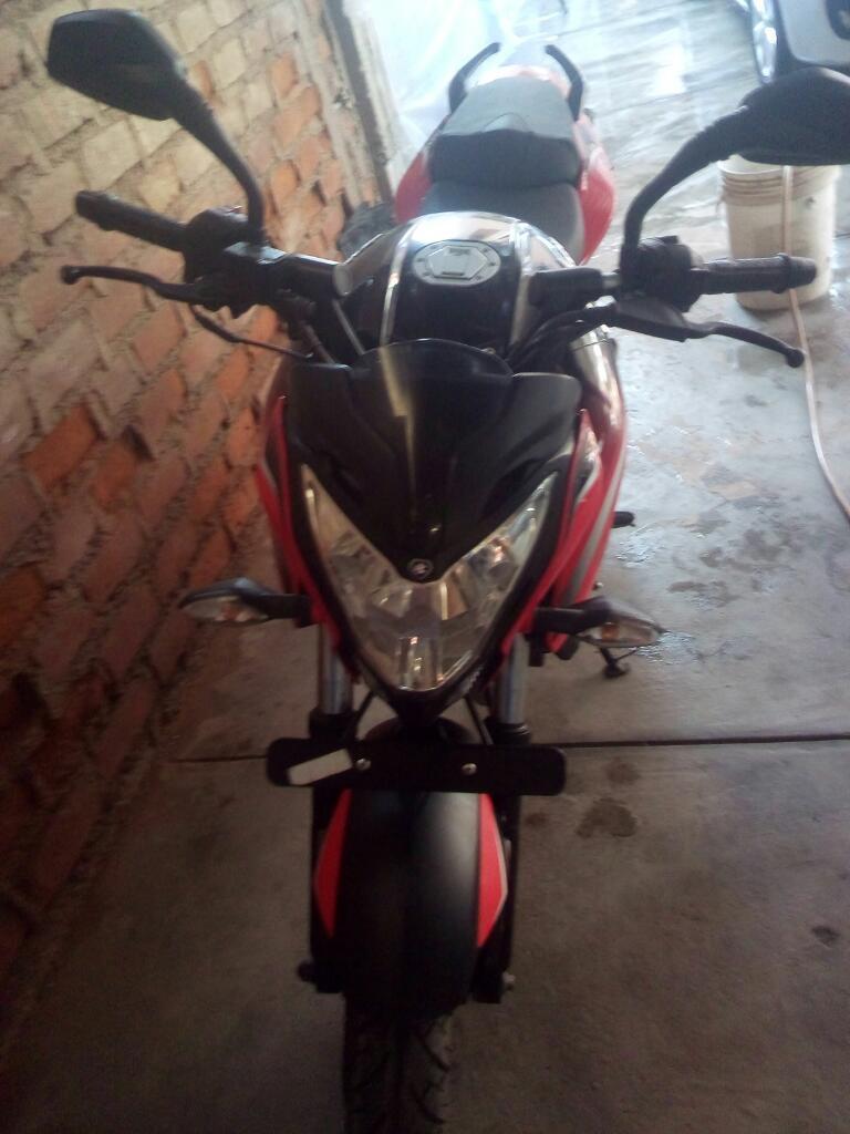 Moto Pulzar