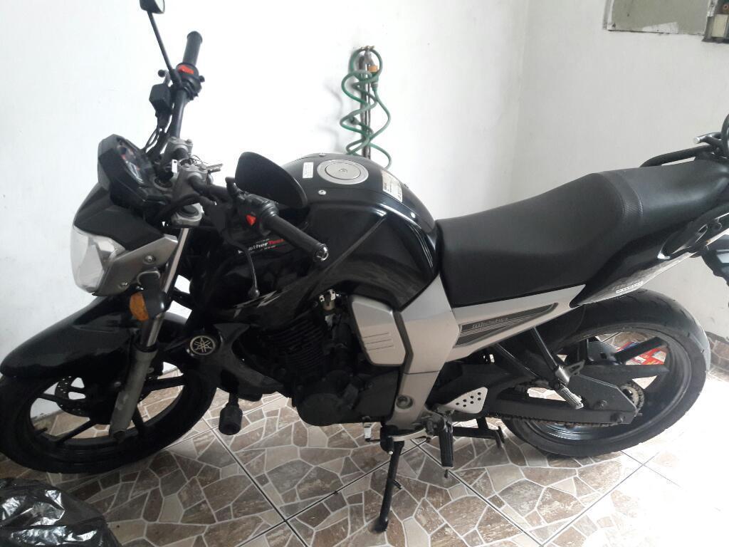 Moto Yamaha Fz 16