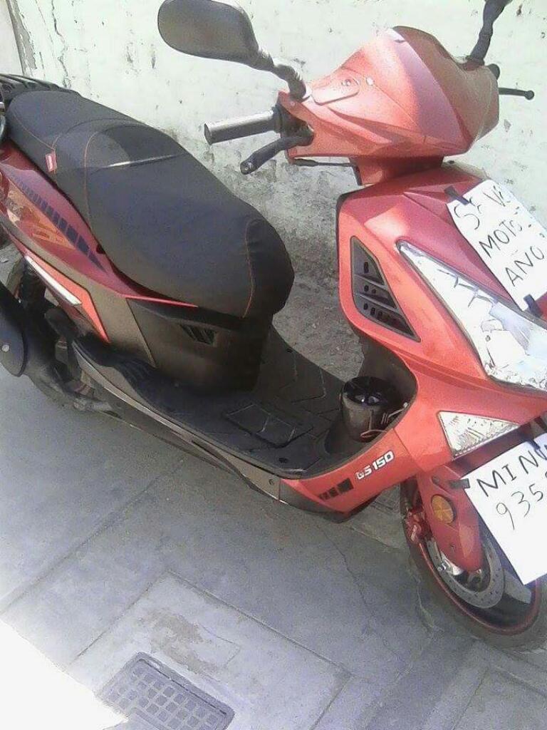 Se Vende Moto Italika Semi Nueva