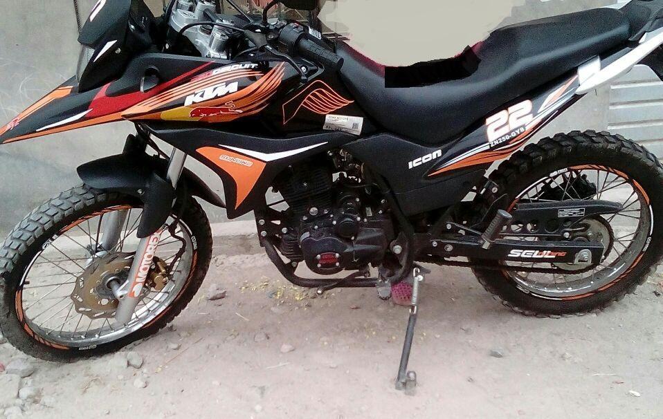 VENDO MOTO POR OCACION