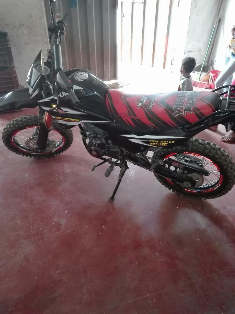 Vento Moto Lineal Cross 200 con Soat