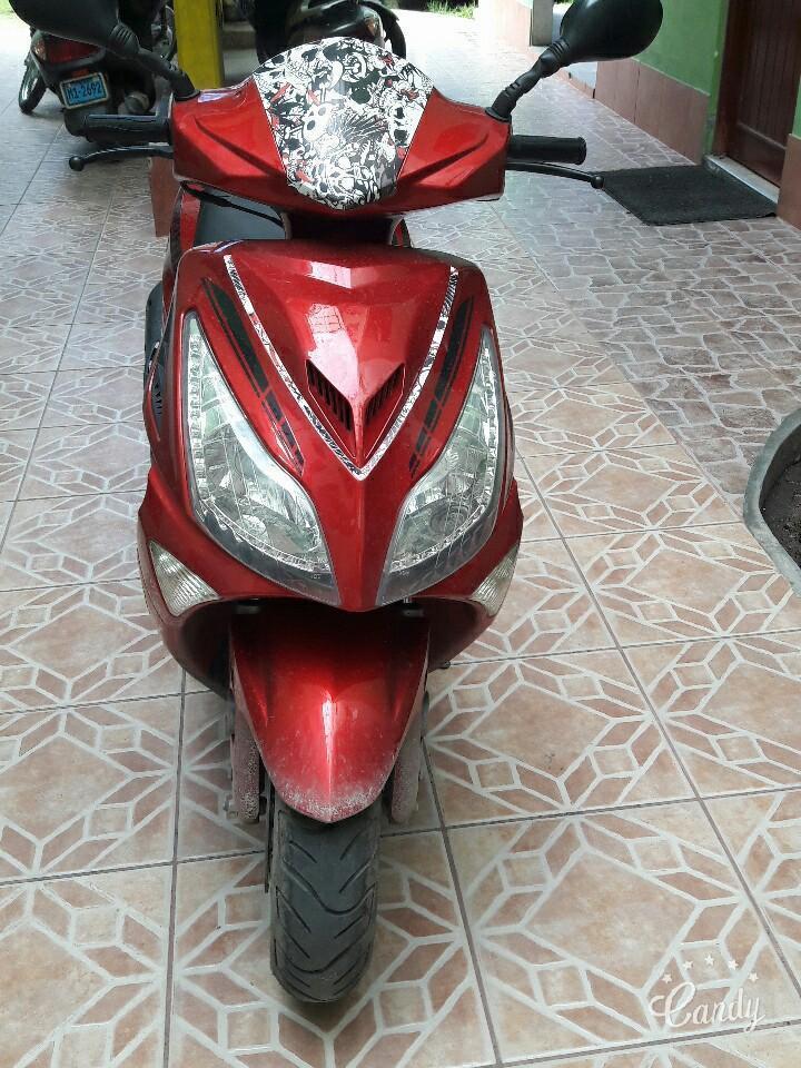 VENDO MOTO ITALIKA GS 150