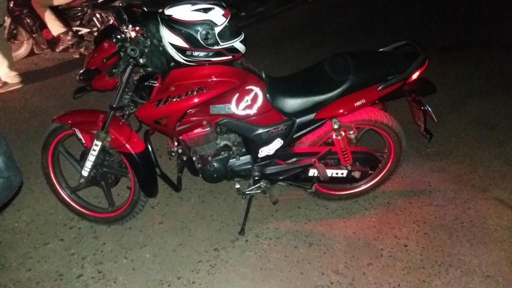 Vendo Moto Hero Semi Nueva