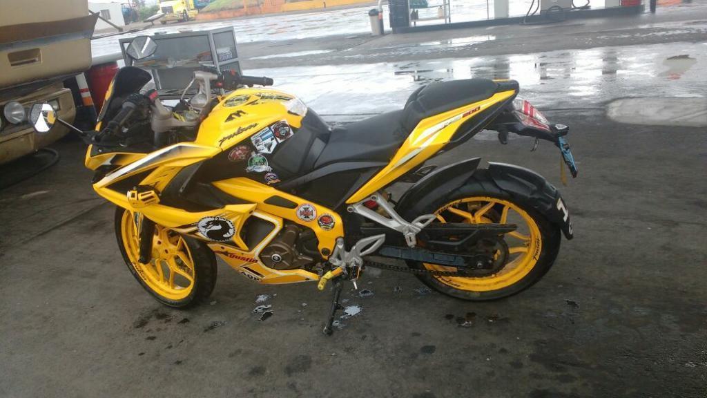 Vendo Pulsar Rs 200 en Excelente Estado