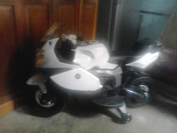 Moto Lineal a Bateria de niño 5 usadas tlf.972780953