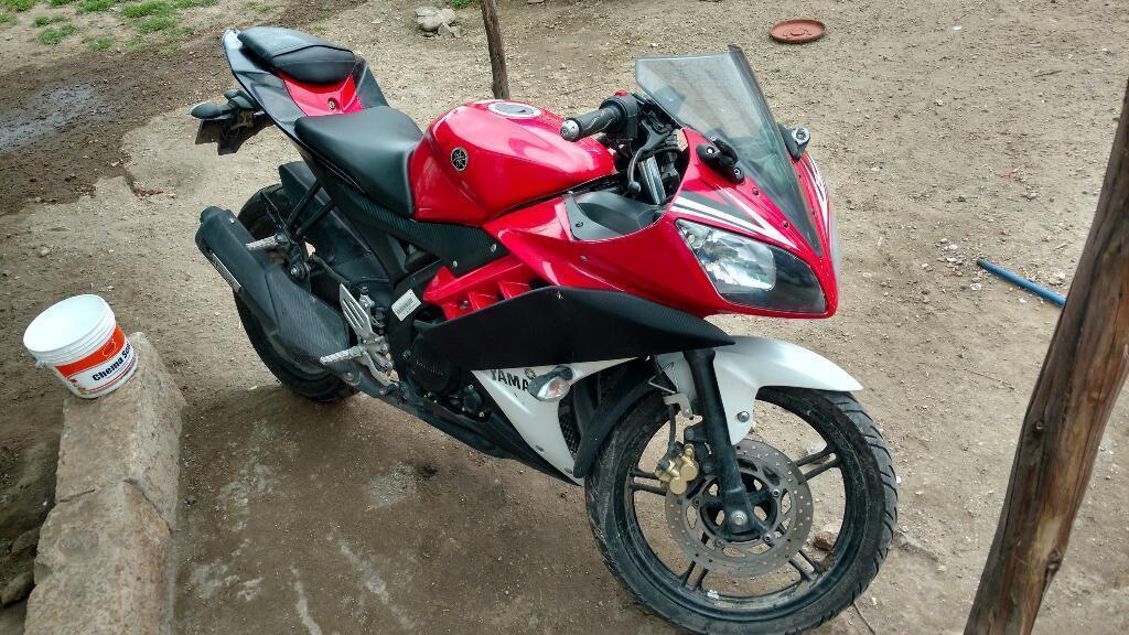 Vendo Moto Yamaha R15
