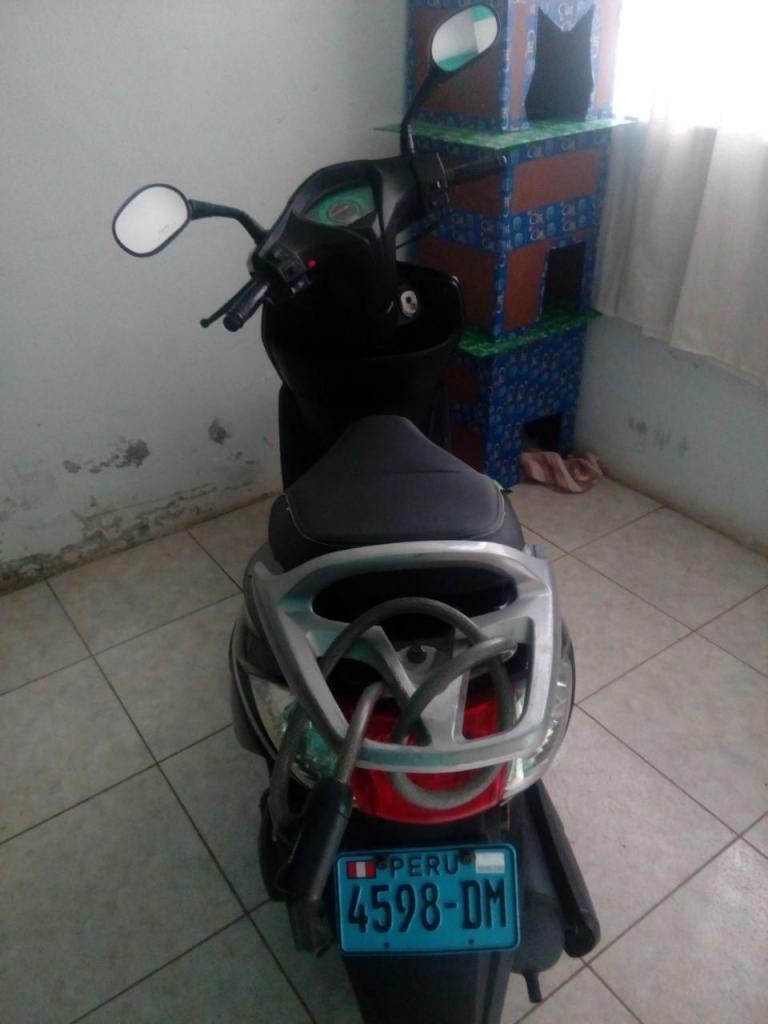 VENDO MOTO SCOOTER ITALIKA