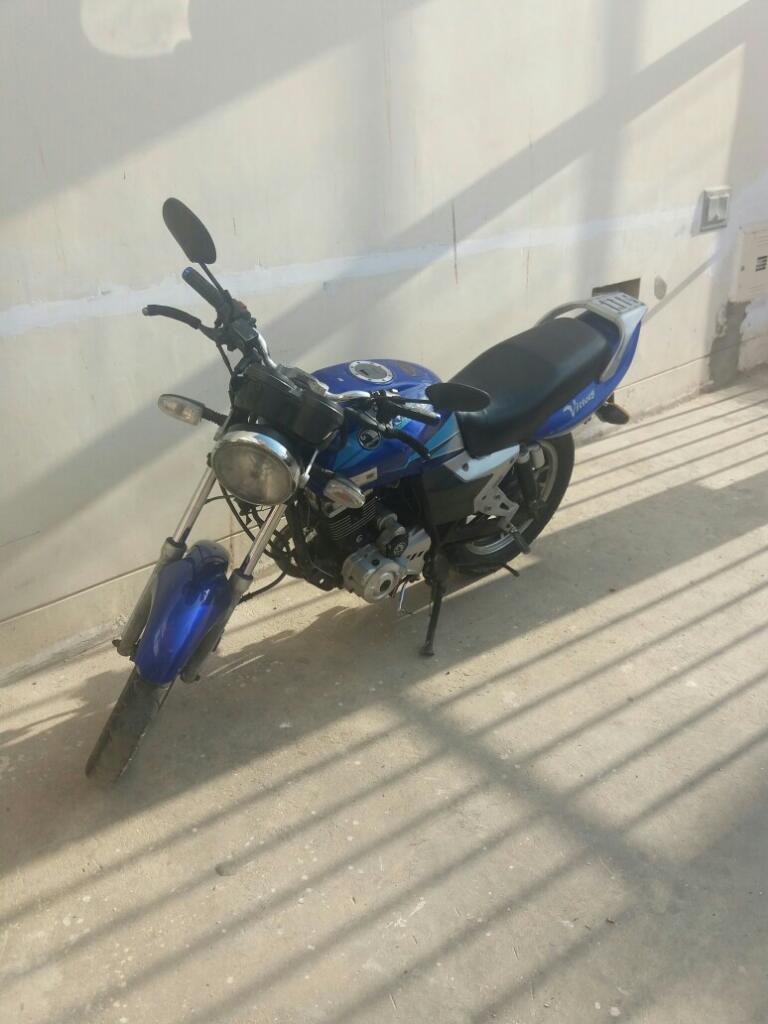 Vendo O Cambio por Una Moto Honda Scoter