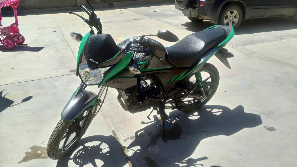 Vendo Moto Honda Cb 110, Año 2015