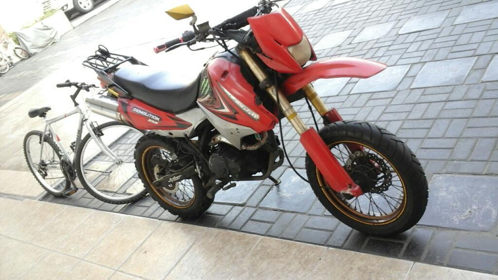 Vendo Moto 250cc