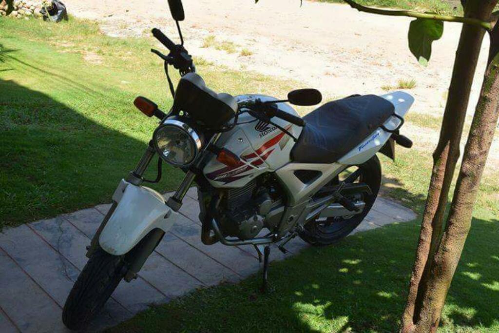 Moto Twister 250 Honda