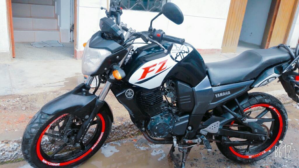 Se Vende Moto Yamaha Fz Buen Estado