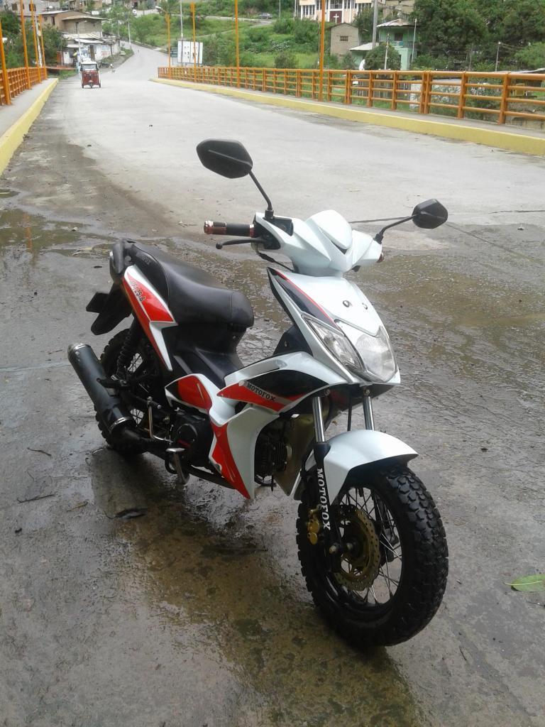 VENDO MOTO