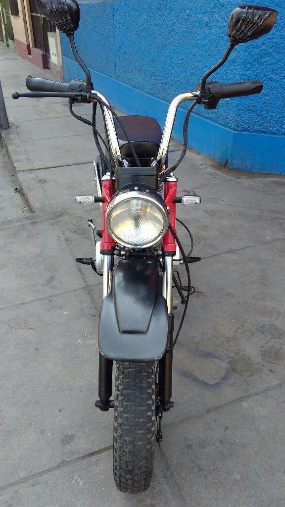 Moto Dax 70