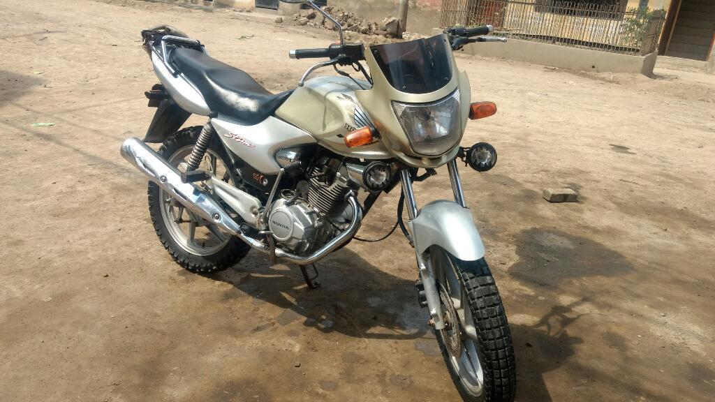 Vendo Moto Lineal ,en Buen Estado