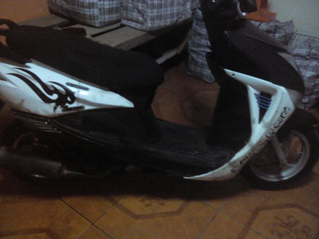 Vendo Moto Esscooter