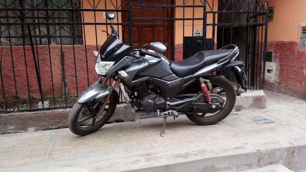 VENDO MOTO NUEVA