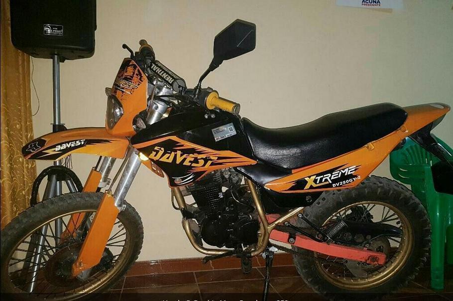 VENDO MOTO O CAMBIO