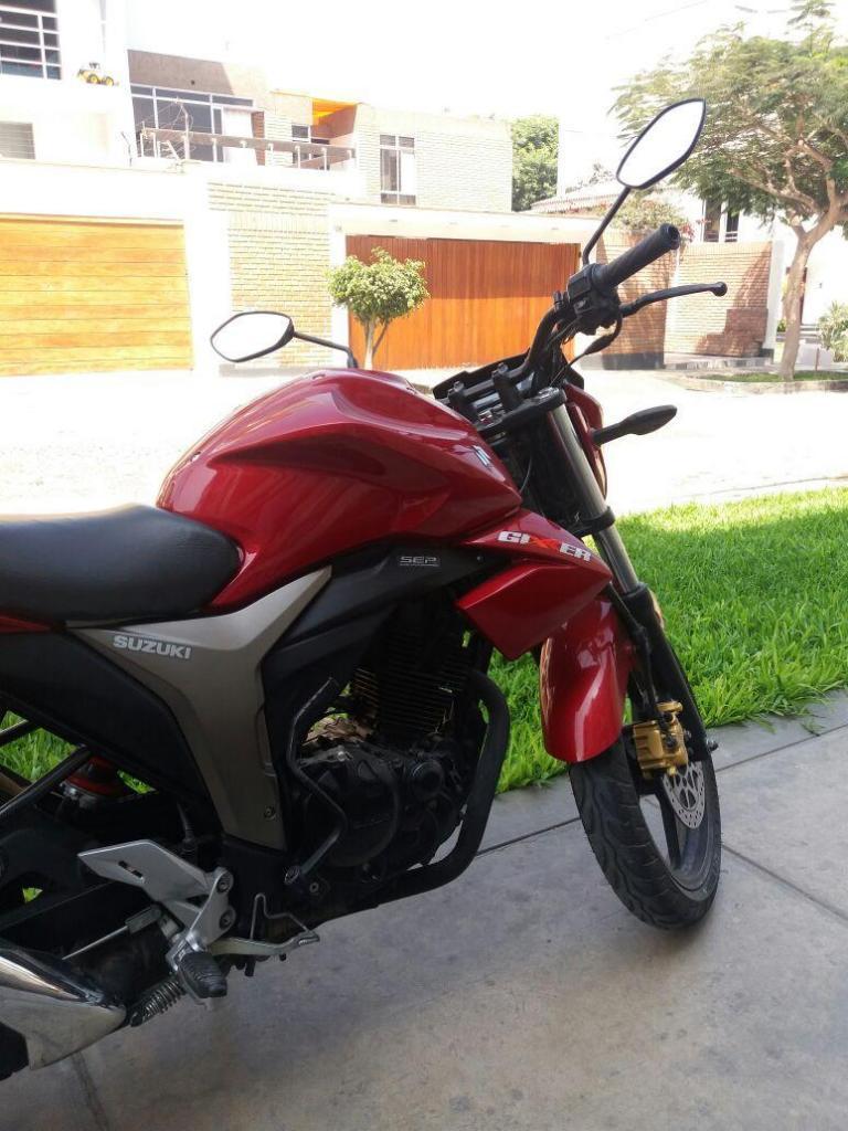 Vendo moto suzuki GIXXER 150 roja casi nueva