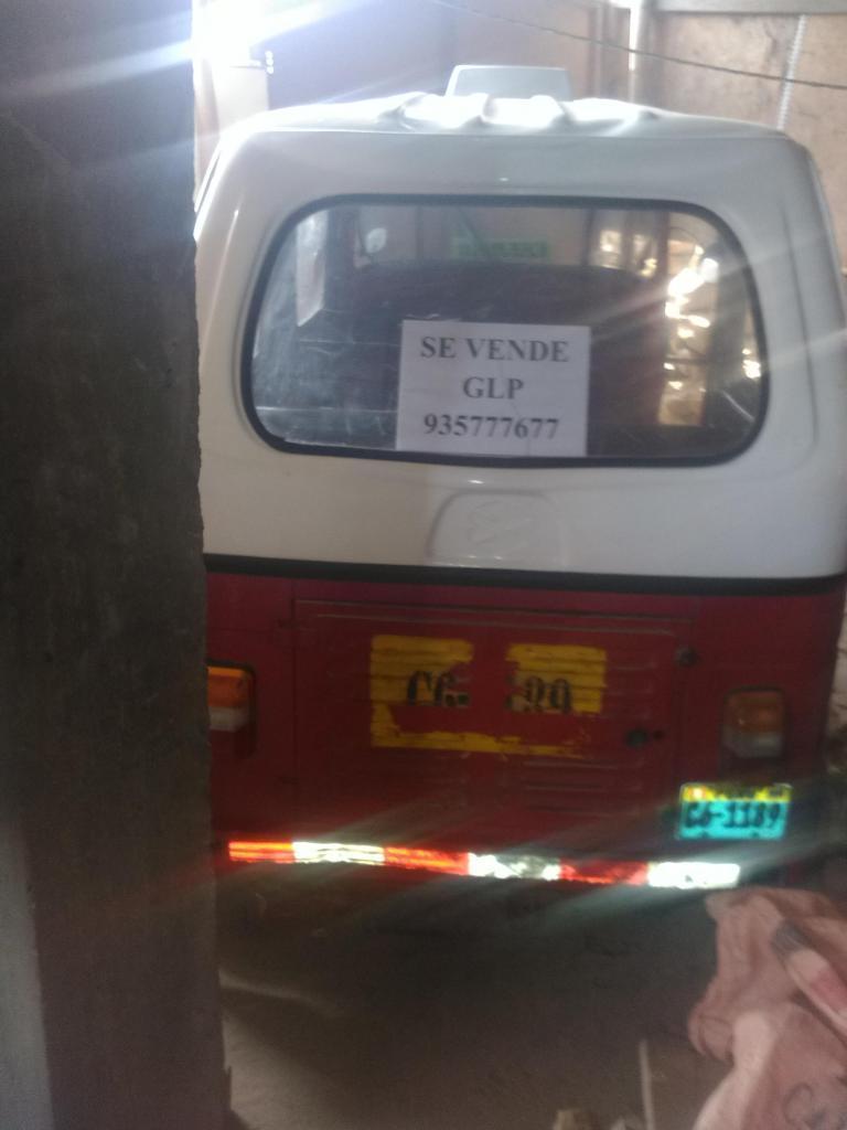 Mototaxi bajaj 4t glp 2013