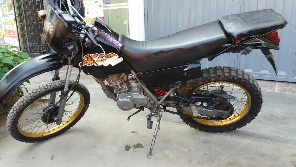 Vendo Moto Honda Xlr 125