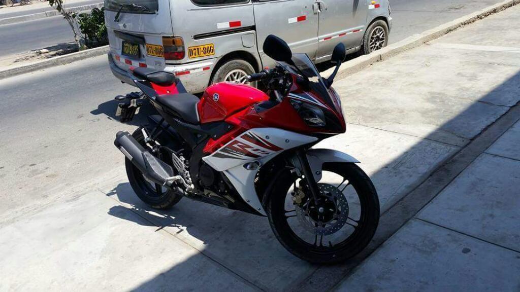 Vendo R15 Del 2016 6500km